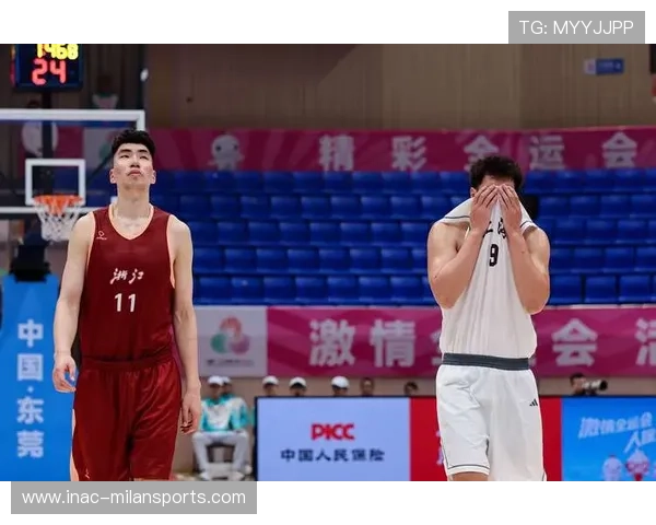 余嘉豪播客节目更新：和刘家成成总聊了聊郭艾伦的三方大交易，余嘉豪回国