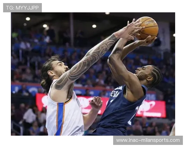 唐斯篮下补篮再中，森林狼在第四节取胜