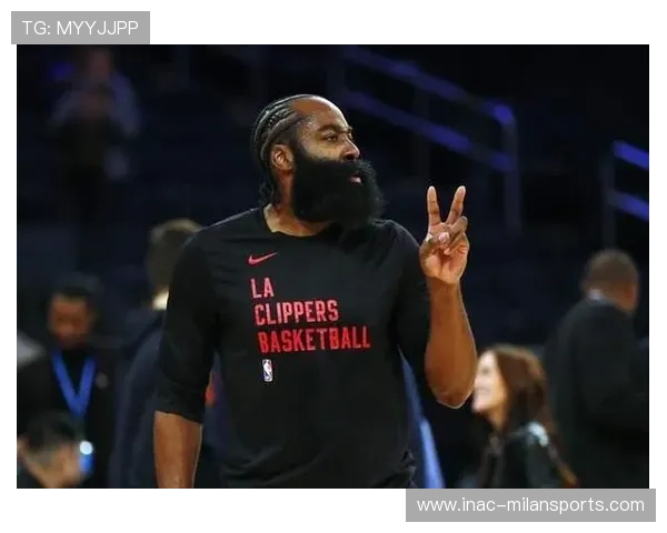 哈登稳定组织如钢琴手,快船节奏轻松掌控