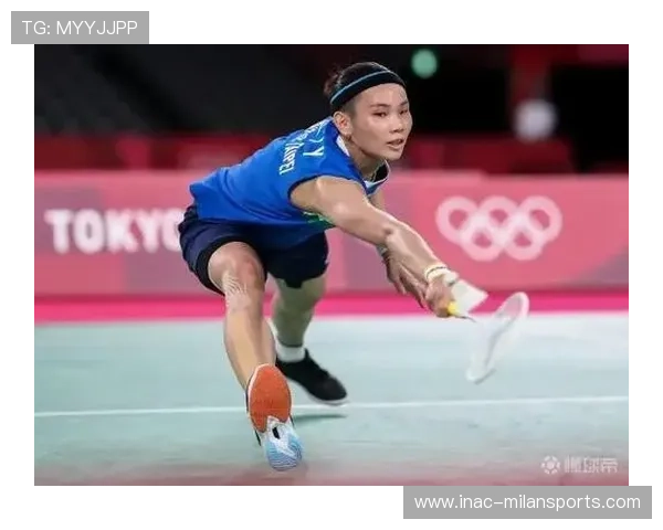 羽毛球退役名将跨界教健身操走红